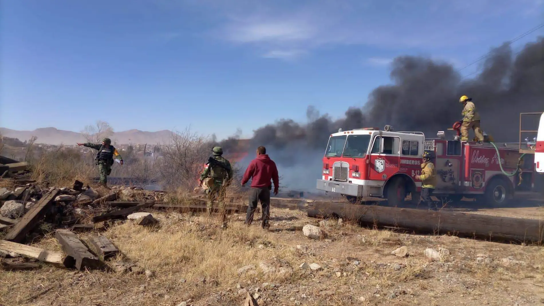 BRIGADA 1 CORTESIA BOMBEROS